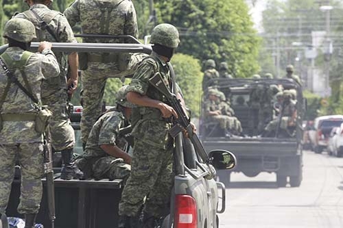 Ejército decomisa metanfetamina y un vehículo en Sonora