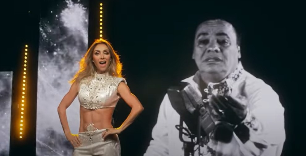 Anahí y Juan Gabriel estrenan la canción "Déjame vivir" con un gran video