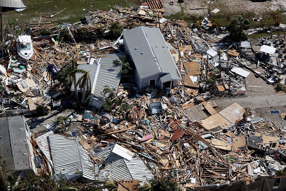 Florida suma 58 muertes tras paso del Huracán Ian