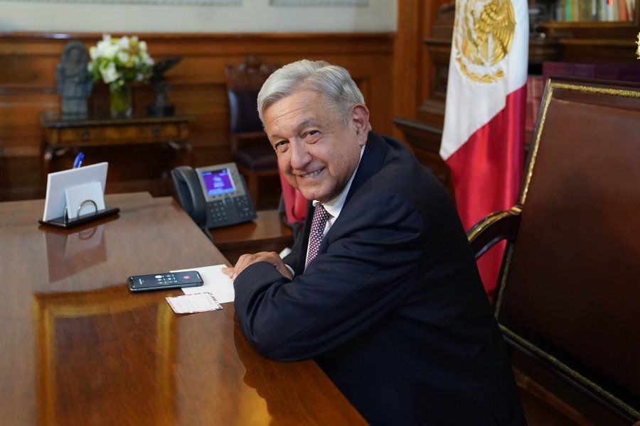 AMLO comparte mensaje del presidente electo en Brasil: "Lula ama a México"