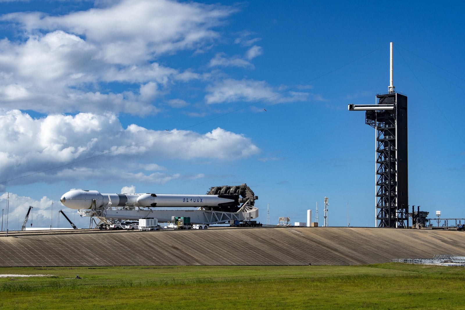 SpaceX enviará dos satélites de Estados Unidos con su cohete Falcon Heavy