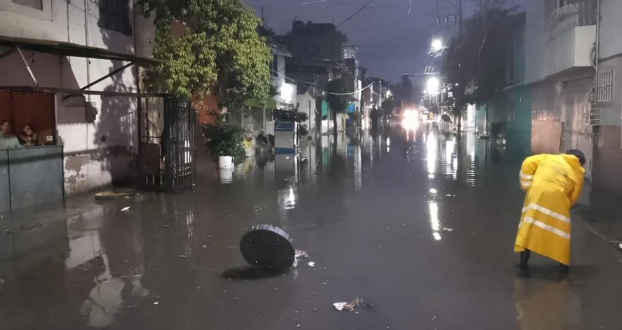 La CDMX bajo el agua; lluvia deja severas inundaciones en diversas alcaldías