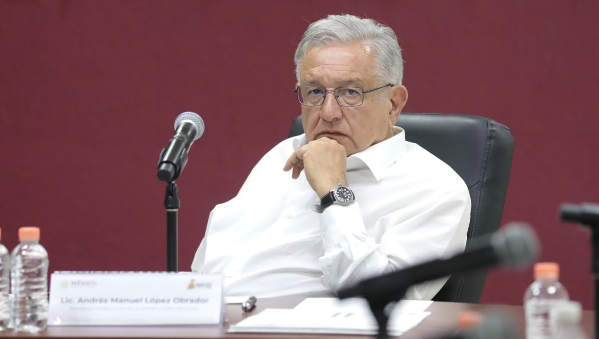 AMLO supervisa refinerías de Minatitlán y Dos Bocas; supervisa trabajos en ellas