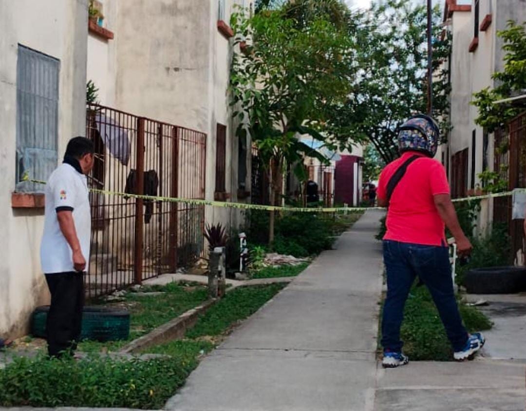 Ejecutan a un hombre cuando se encontraba en la sala de su casa en Cancún