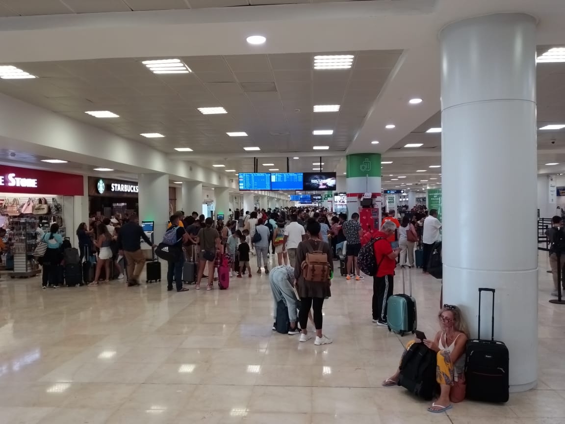 Aeropuerto de Cancún registra la cancelación de dos vuelos a EU: EN VIVO