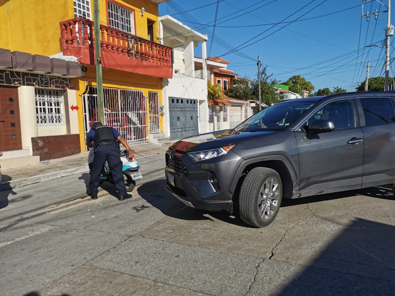 La mujer resultó con varios golpes en el cuerpo