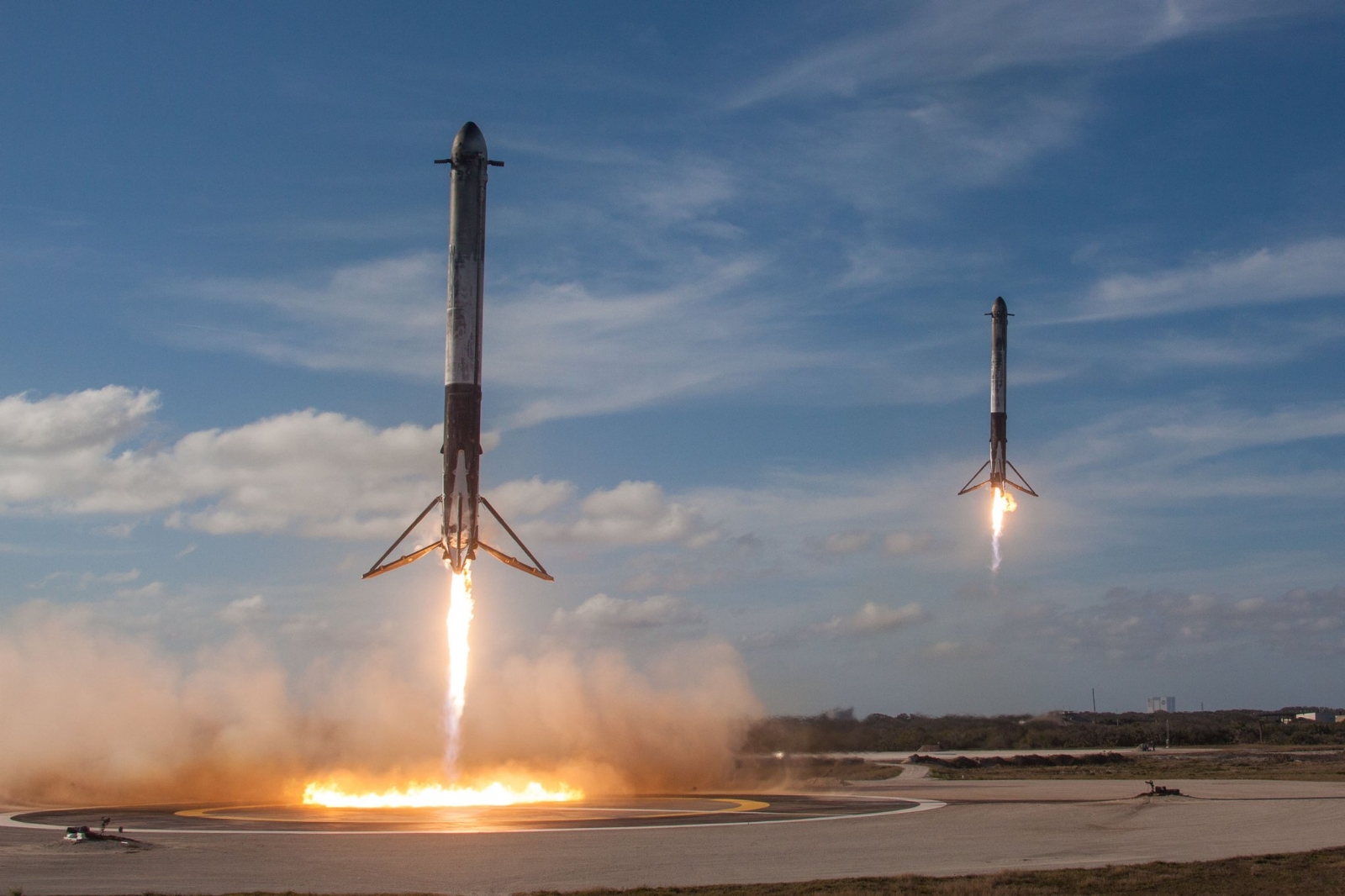 Despega el cohete Falcon Heavy con dos satélites de las Fuerzas Armadas de Estados Unidos