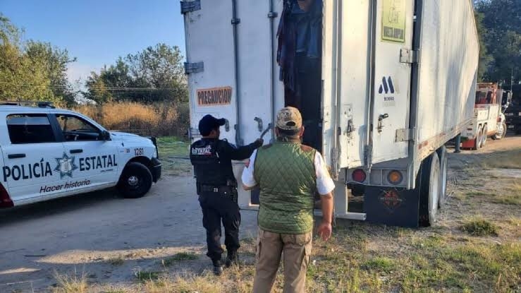 159 personas extranjeras que se ubicaban en un terreno baldío en Puebla fueron rescatadas por el INM