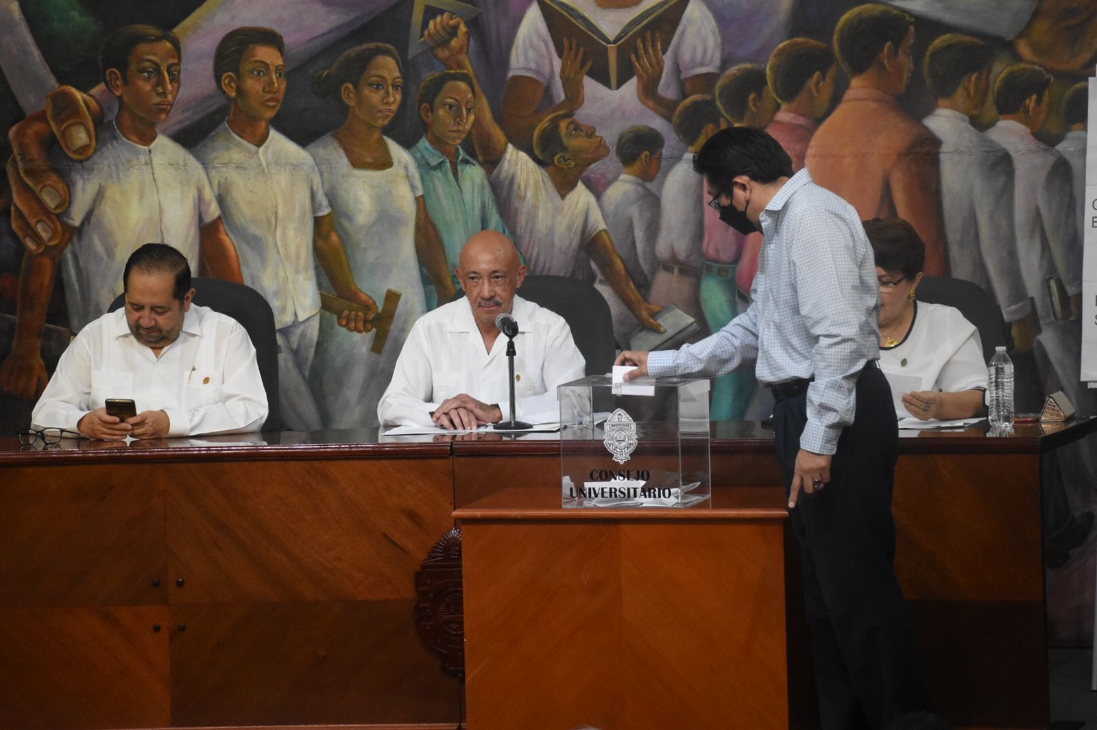 Consejo Universitario de la UADY elige al próximo Rector: EN VIVO