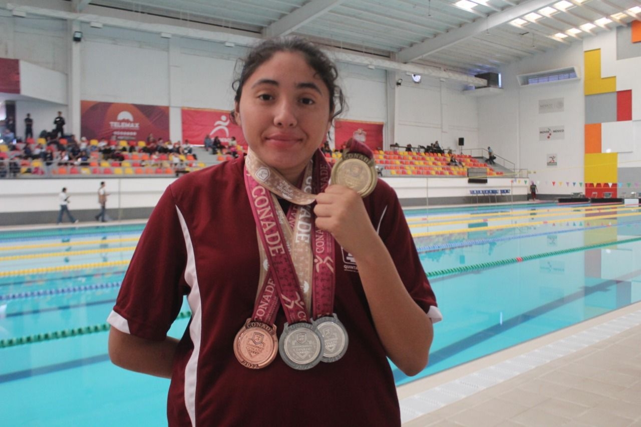 La cancunense Samantha Elizabeth Cabrera Canul se colgó par de medallas en la última jornada de competencias de la paranatación