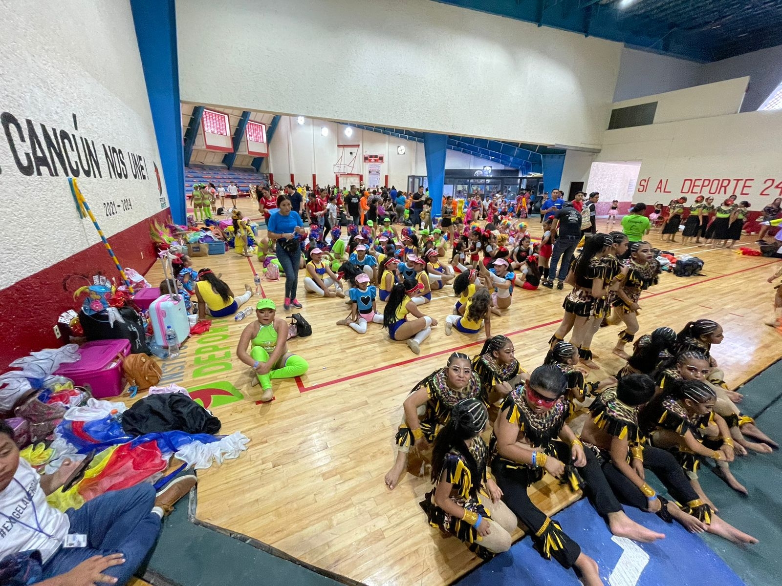 700 jóvenes participan en el Campeonato Estatal de Baile en Cancún