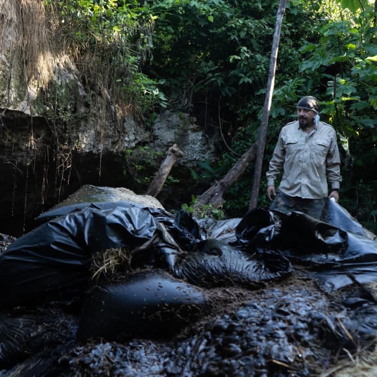 Denuncian públicamente contaminación de un cenote en Playa del Carmen