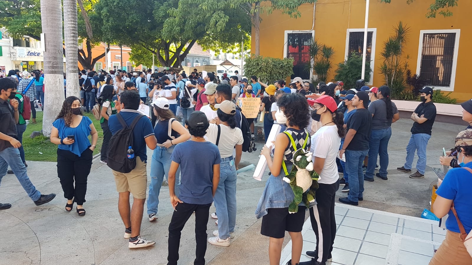 Alumnos de la Universidad de Ciudad del Carmen continúan protestas tras casi dos semanas: EN VIVO