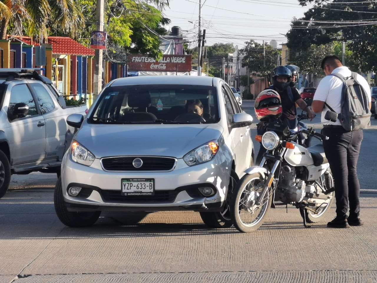 El hecho solo dejó daños materiales en ambos vehículos