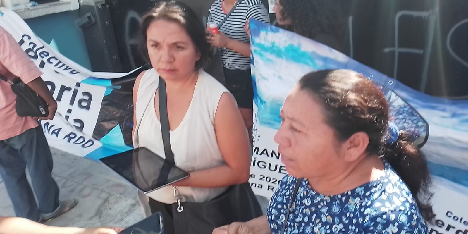 Activistas de "Somos tus ojos" exigen la destitución del fiscal Óscar Montes de Oca