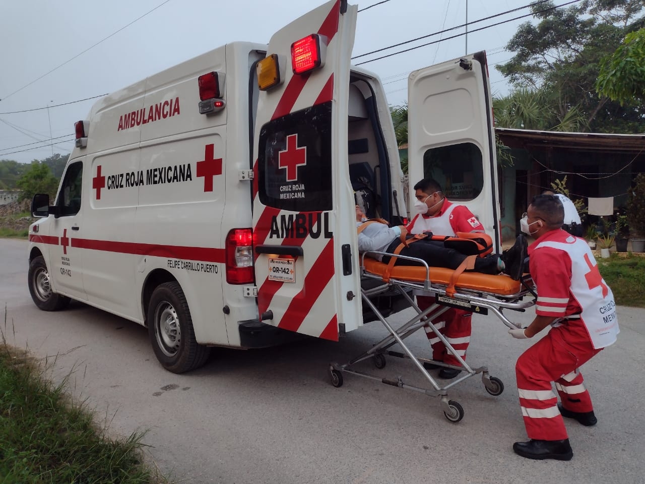 Perro causa derrapón de una motociclista en Felipe Carrillo Puerto