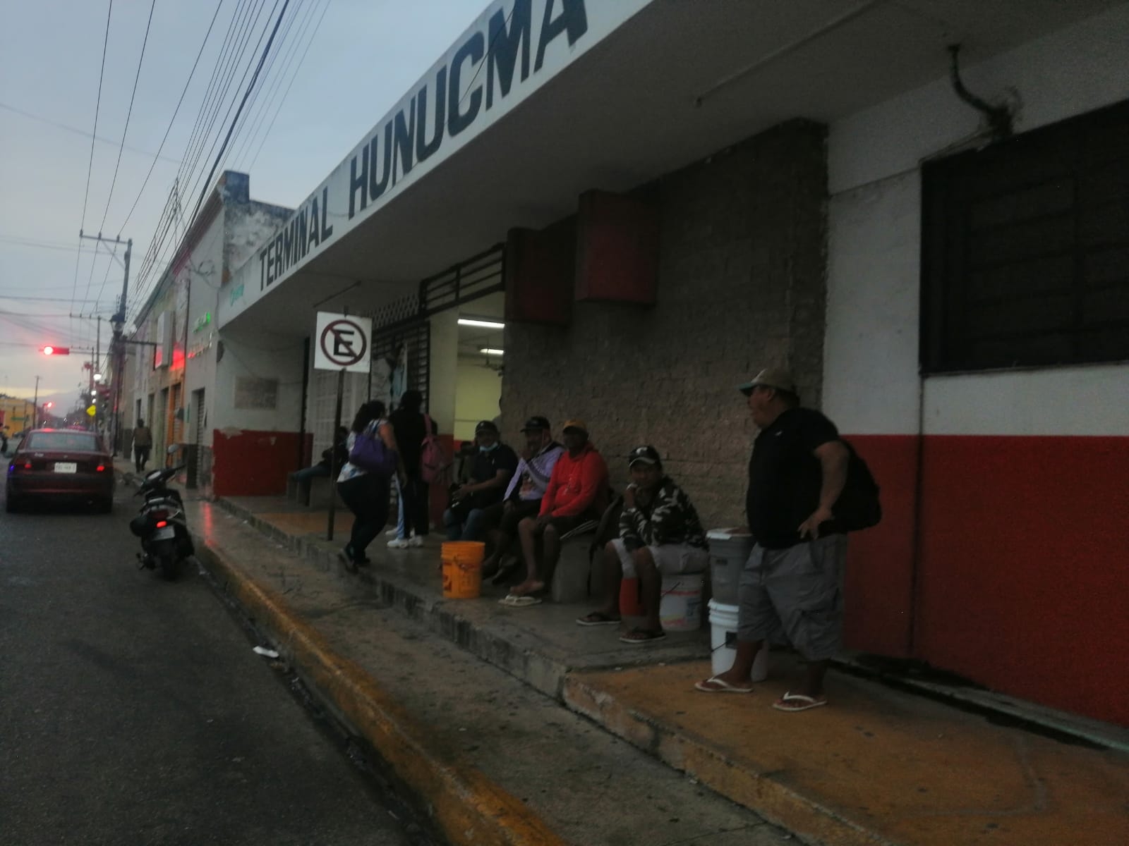 Mal tiempo impide a pescadores de Hunucmá salir a la mar