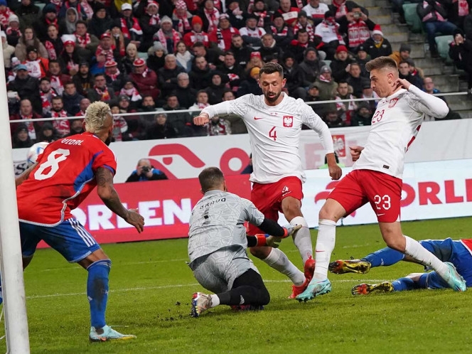 Sin mucho brillo, Polonia superó a Chile en un juego amistoso tedioso marcado por la ausencia de Robert Lewandowski