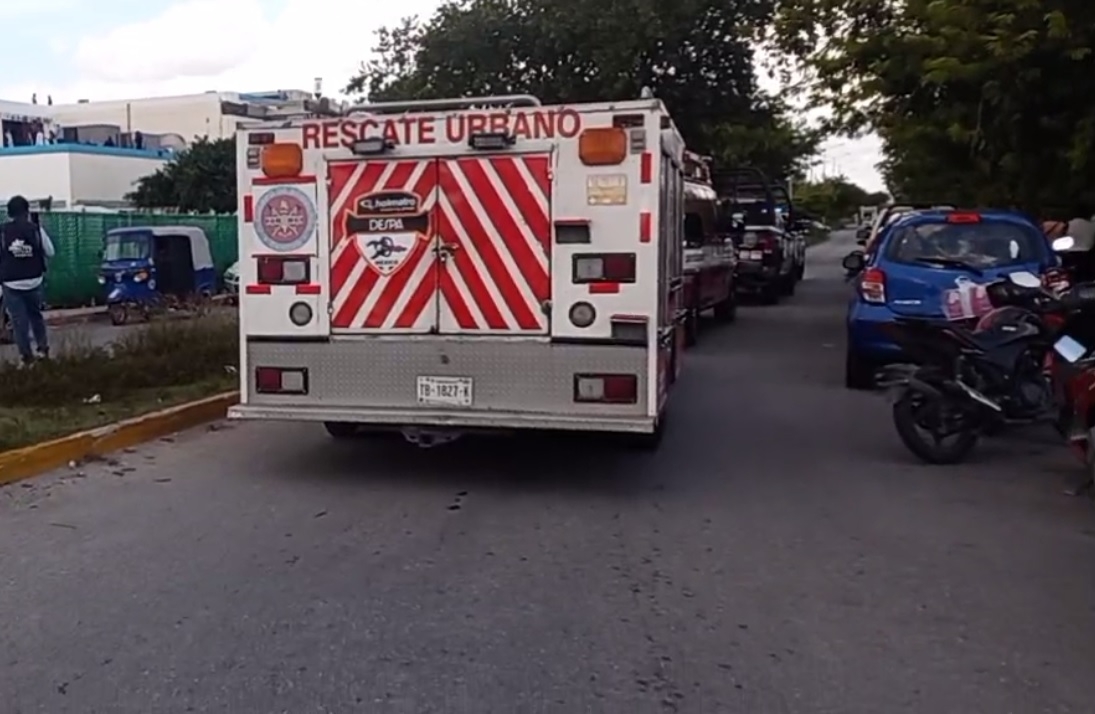 Hombre se intenta tirar del Hospital General de Cancún: EN VIVO