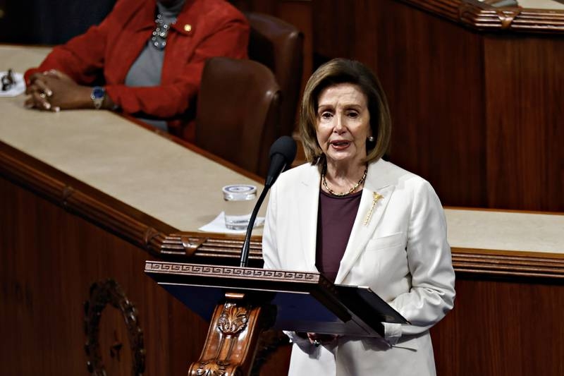 Nancy Pelosi renuncia como presidenta de la Cámara de Representantes de EU