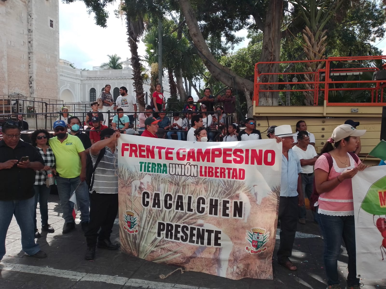 Los manifestantes pidieron “mayor igualdad y por el respeto a la tierra de quienes la trabajan”