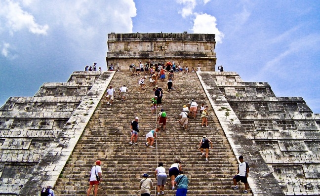 Lady Chichén Itzá: ¿Por qué no se puede subir la pirámide de Kukulcán?