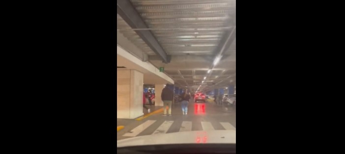 Reportan balacera en el Centro Comercial Mítikah