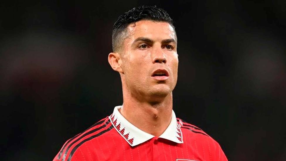 Oficial: Cristiano Ronaldo deja de ser jugador del Manchester United