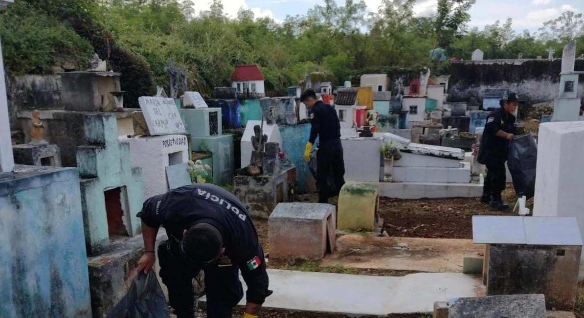 Piden a personas que tienen tumbas en el lugar, exhumar los restos de sus familiares para abrir espacio