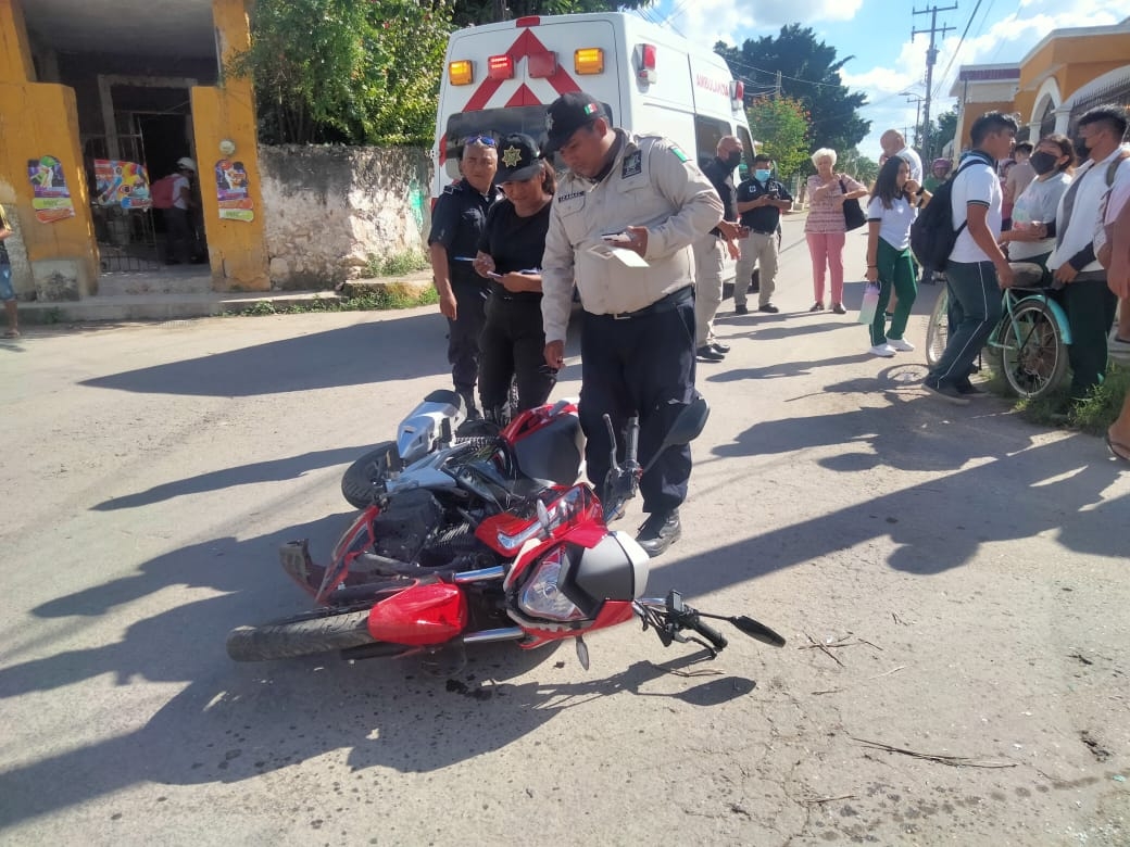 El estudiante fue trasladado de emergencia al IMSS de Izamal