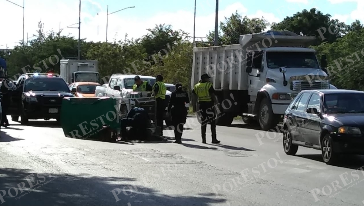 La mujer resultó herida de la pierna