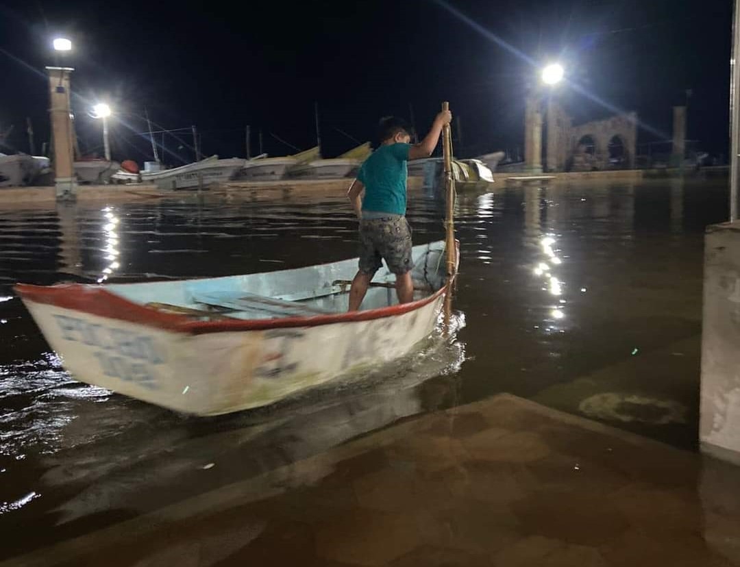 San Felipe y Río Lagartos continúan inundados tras el desborde de la ría