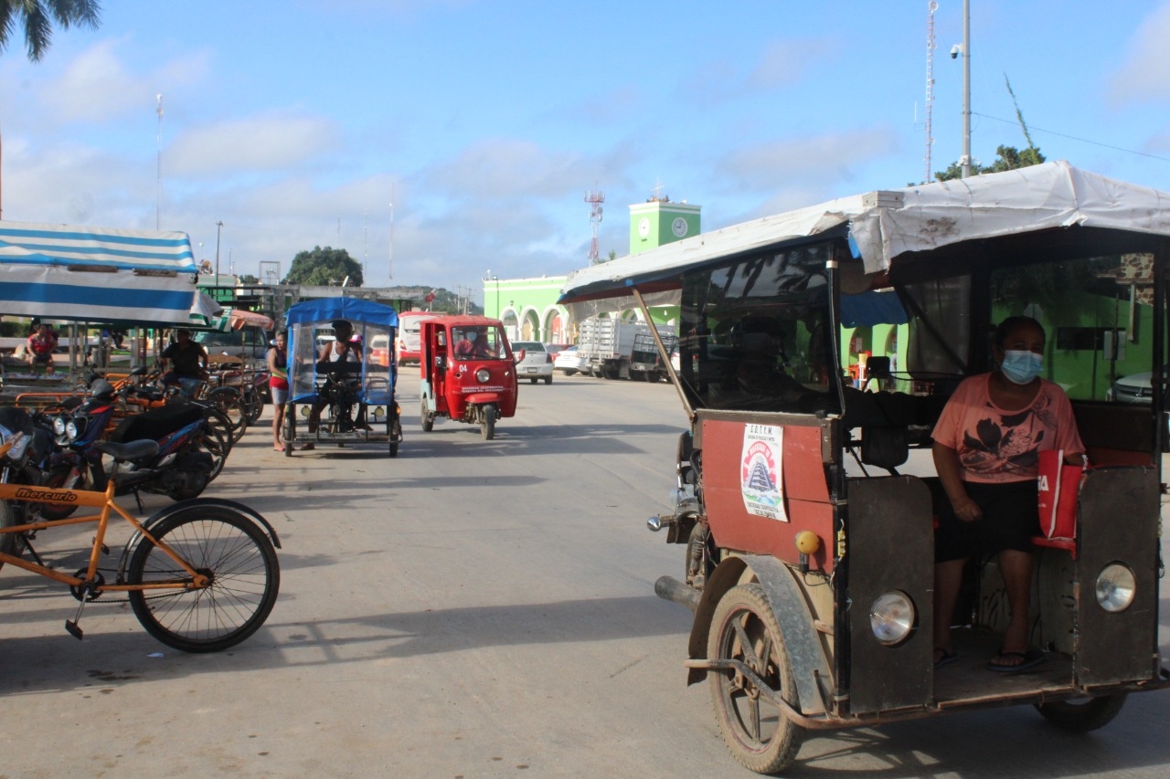 Mototaxis piratas en Hecelchakán; más de 900 unidades operan sin permisos