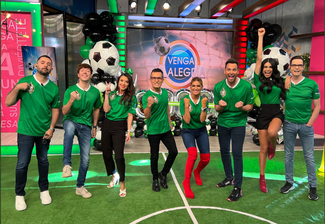 Así fue el tremendo balonazo que recibió Laura G en Venga la Alegría: VIDEO