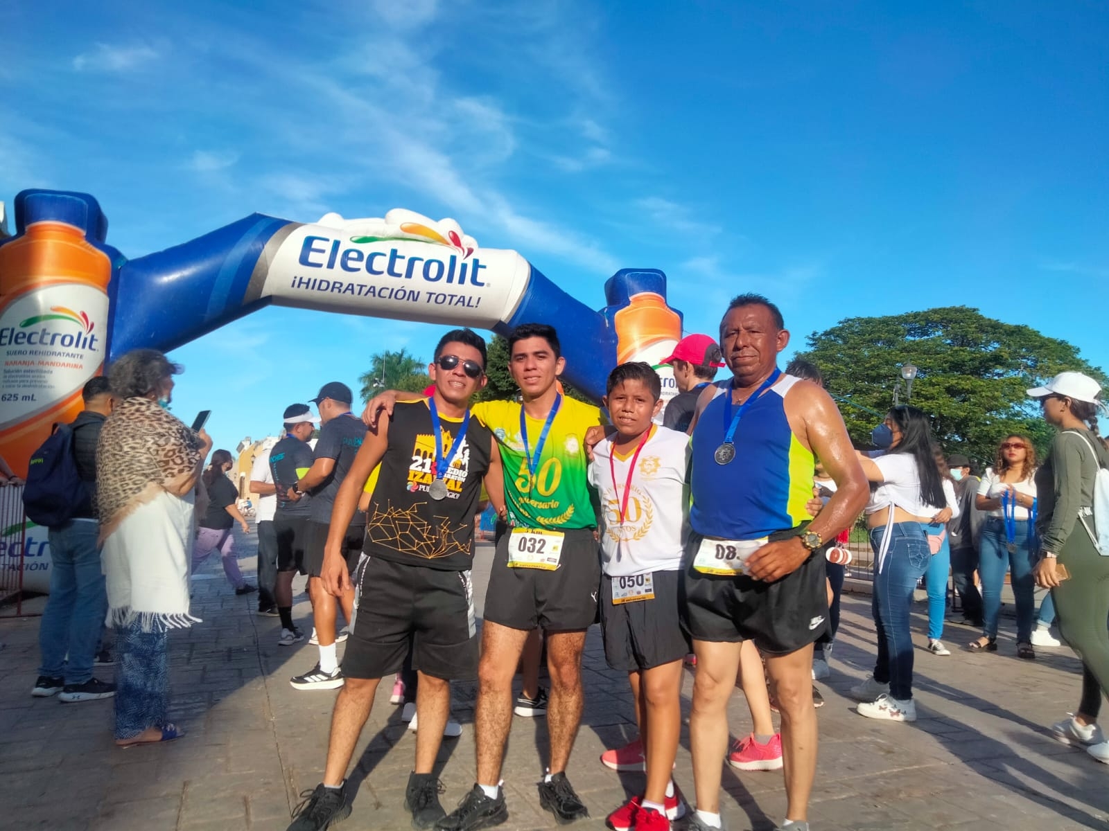 La carrera inició desde las 6:00 de la mañana desde la escuela hasta el Centro