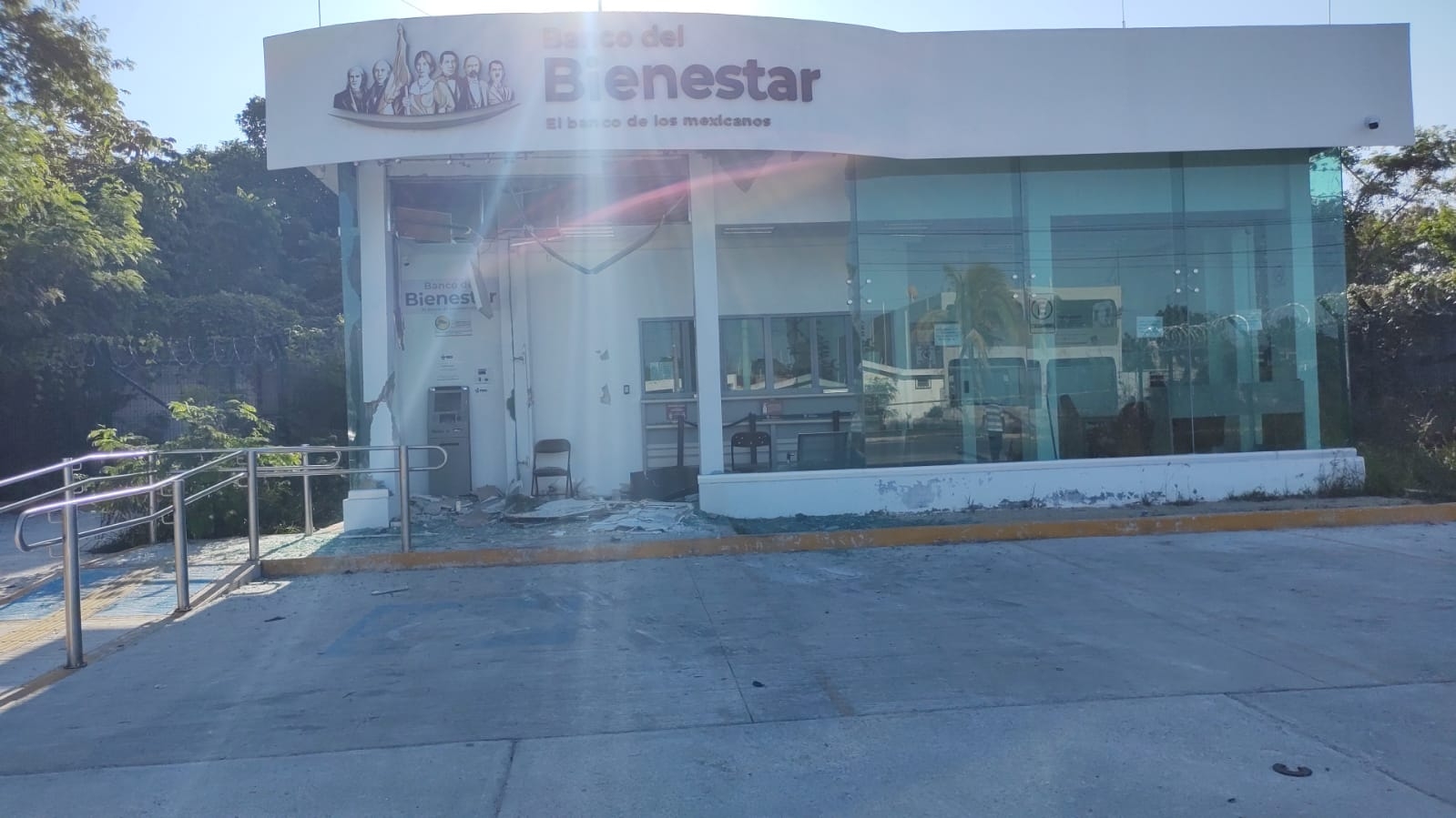 Intentan robar un cajero del Banco Bienestar en Chetumal: VIDEO