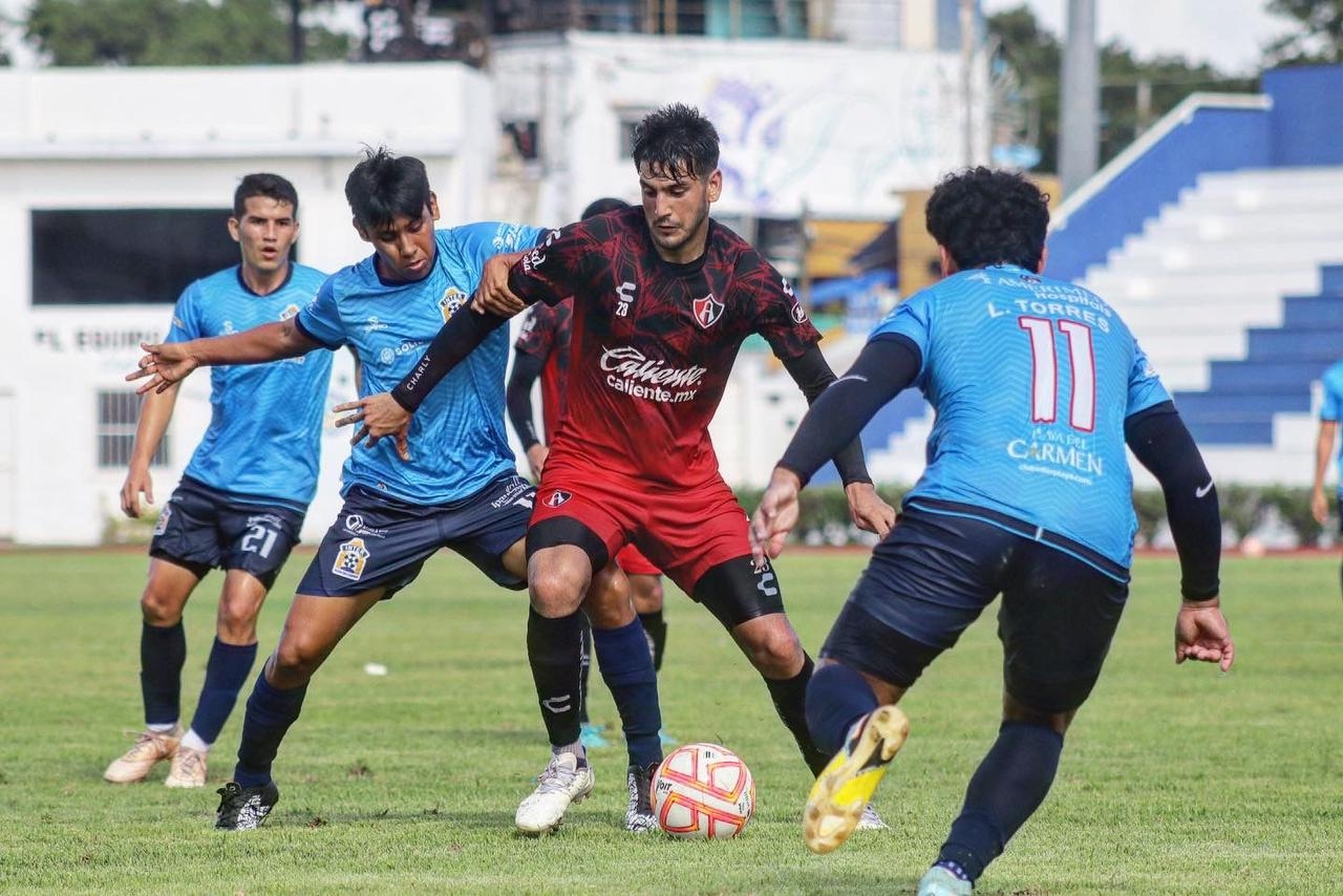 Los rojimegros terminan pretemporada en la Riviera Maya