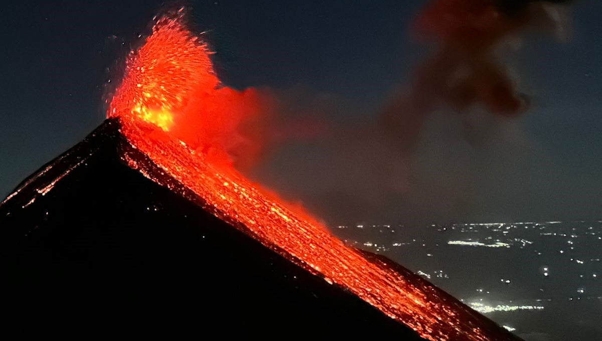 Volcán de Fuego en Guatemala es uno de los tres más activos de todo el país