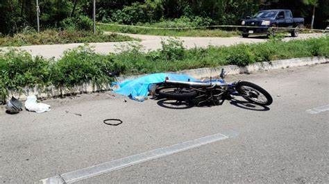 El chofer de la camioneta que golpeó a la motocicleta se dio a la fuga