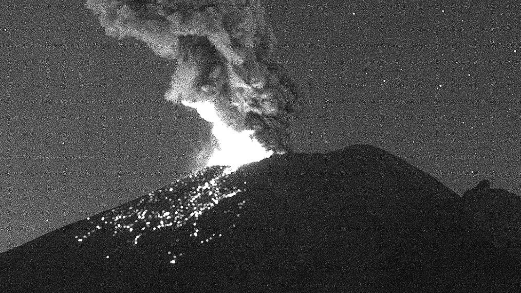 Volcán del Popocatépetl hace explosión; Puebla se mantiene en alerta