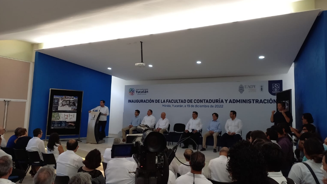 Mauricio Vila inaugura la Facultad de Contaduría y Administración de la UADY: VIDEO