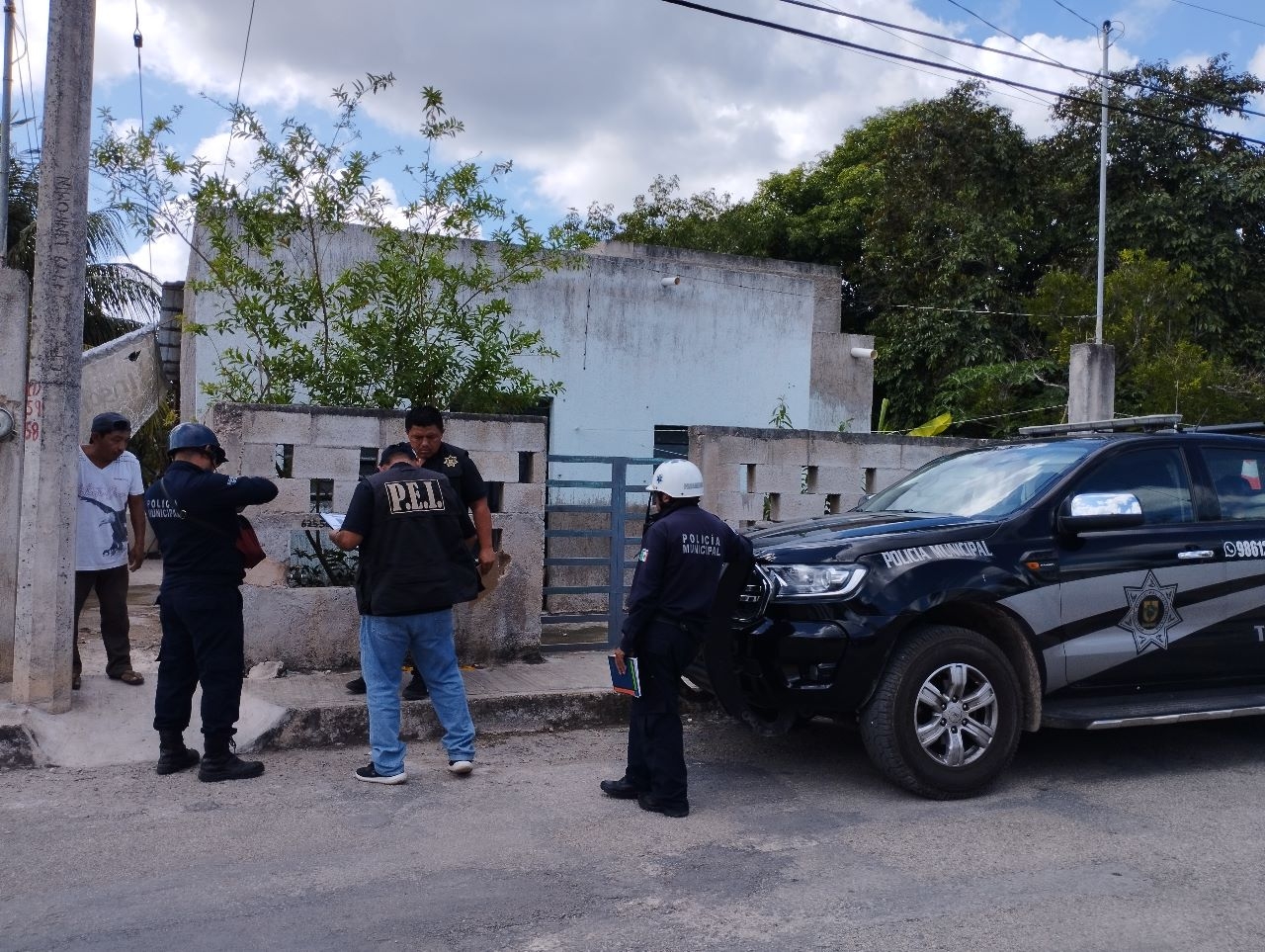 Hombre encuentra muerto a su amigo dentro de su vivienda en Tizimín