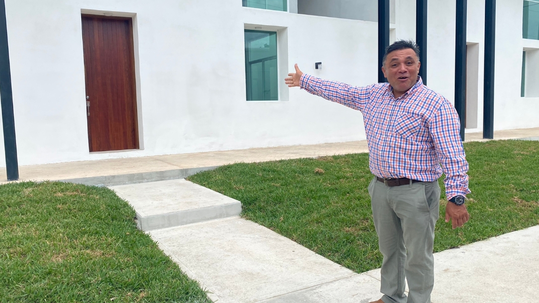 Mauricio Vila entrega casas nuevas a 11 familias de La Plancha en Mérida