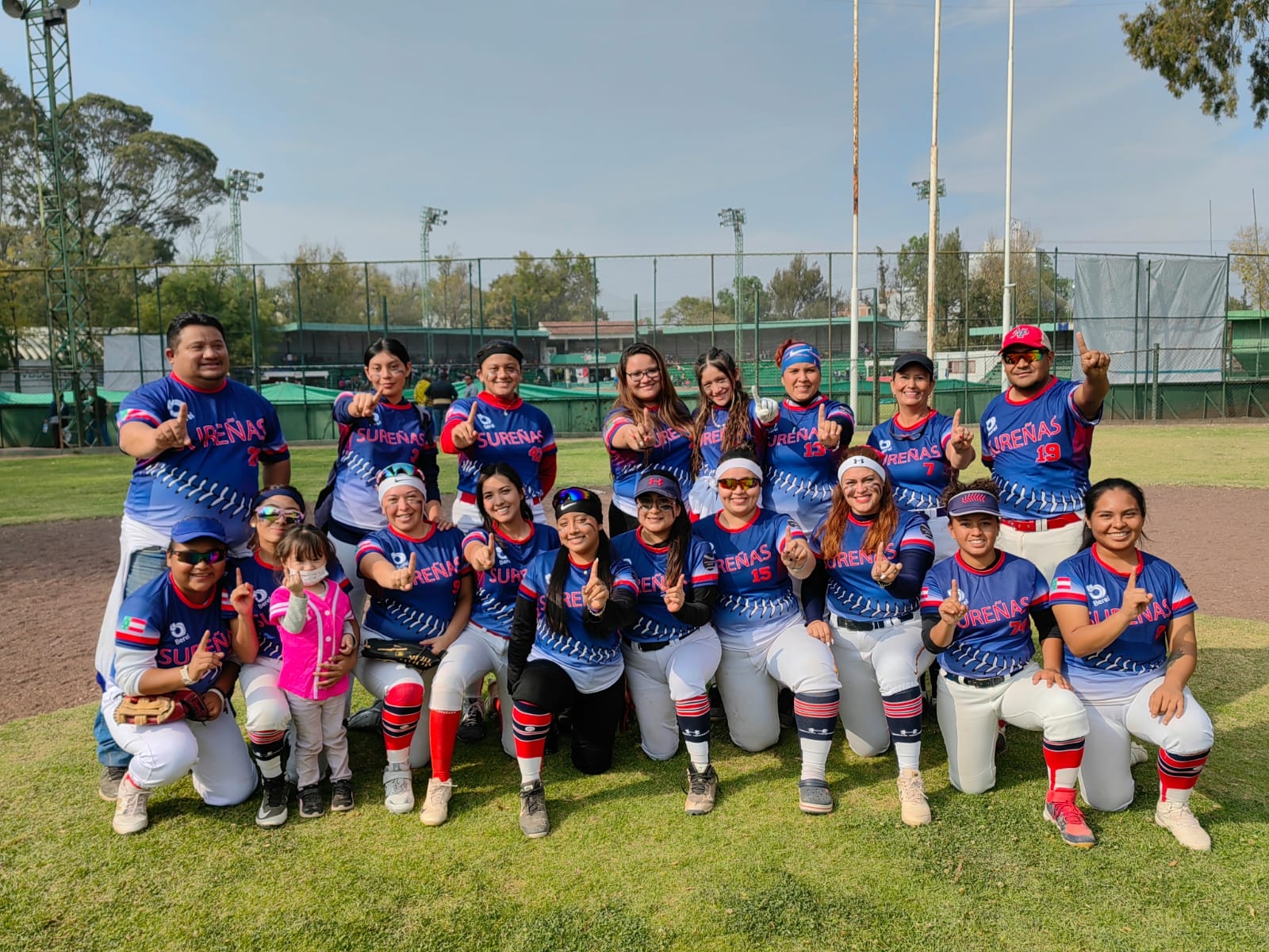 Equipo yucateco de sóftbol femenil gana Torneo Nacional de Nochebuena 2022 en CDMX