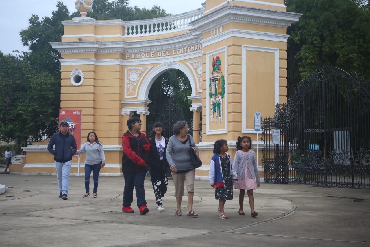 Muchos visitantes llegaron de municipios de Yucatán para visitar el Centenario