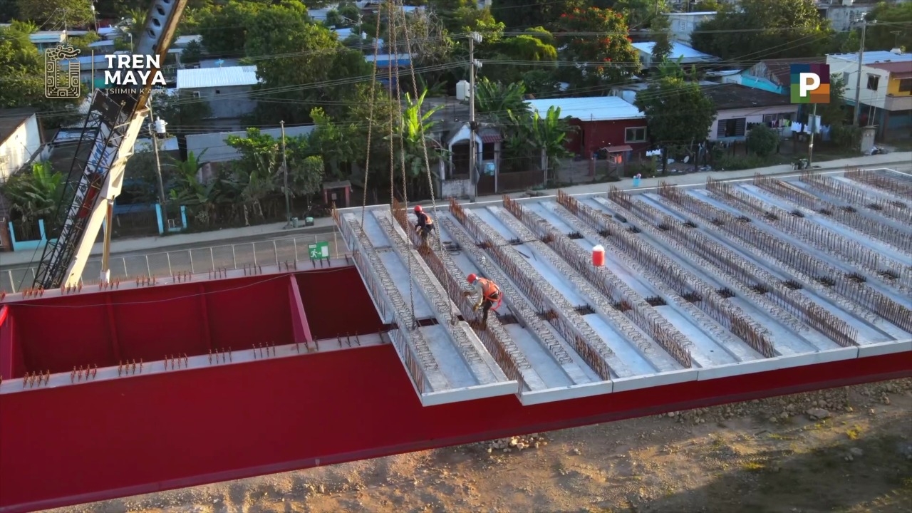 Tren Maya inicia montaje de prelosas para viaducto elevado en Tenosique, Tabasco