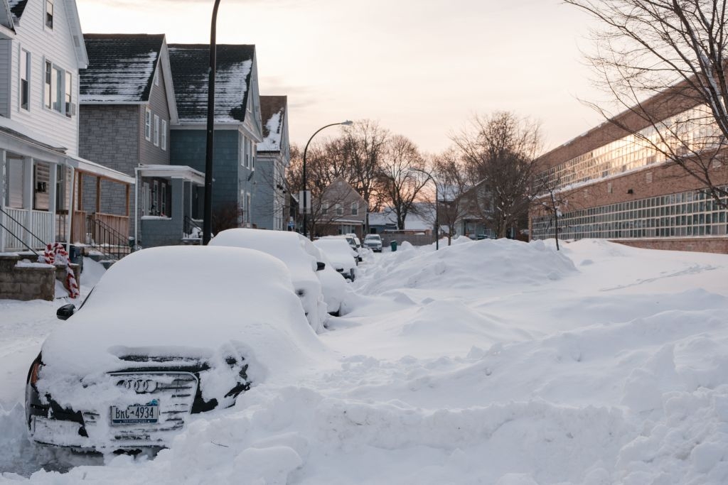 Sube a 34 el número de muertos en Nueva York tras tormenta gélida