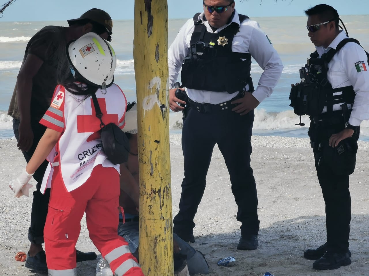 Detienen a dos hombres tras causar una riña en playa Norte de Ciudad del Carmen