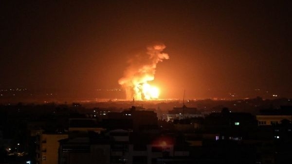 Israel lanza ataque aéreo contra sitios militares en la Franja de Gaza