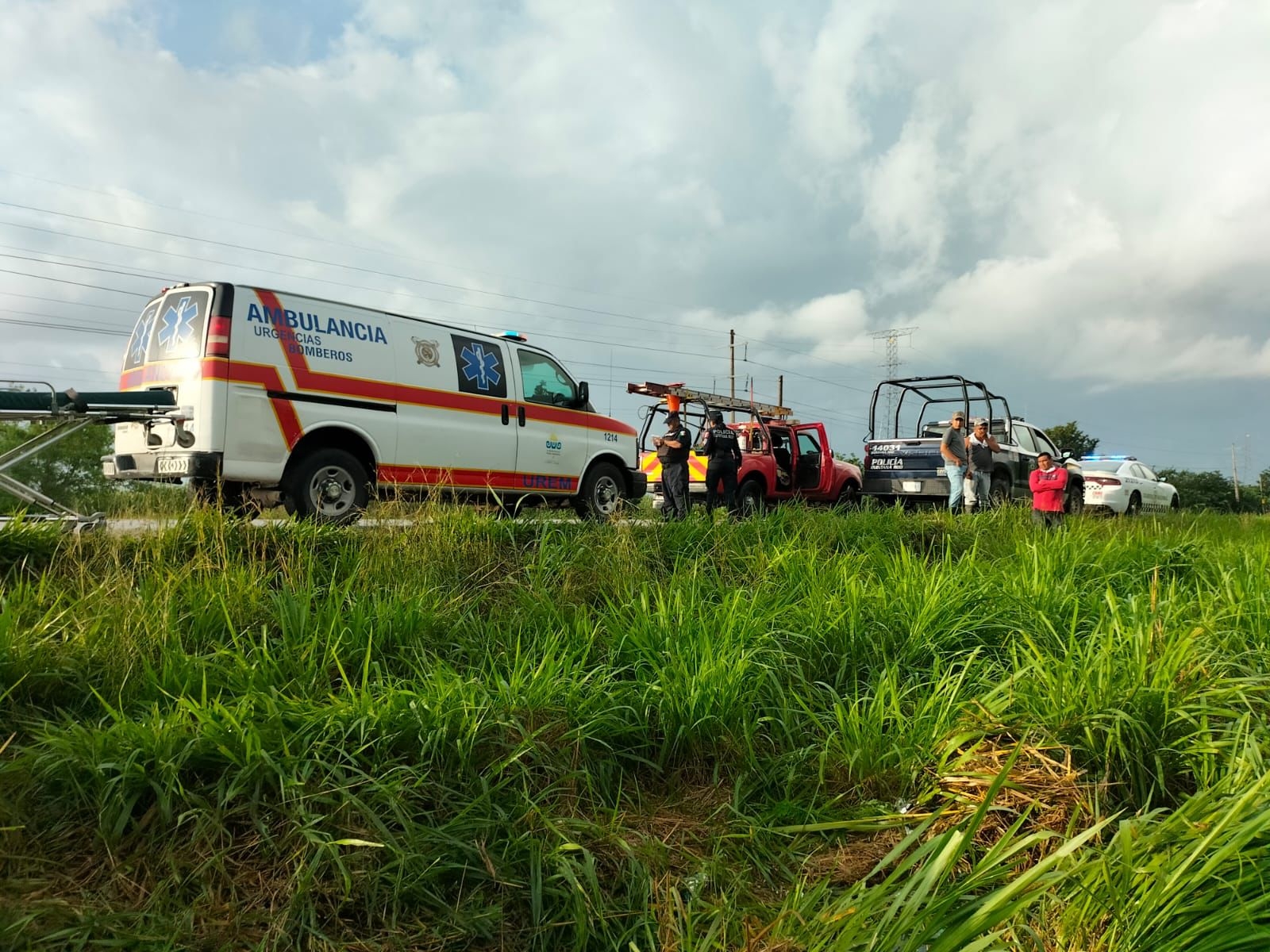 Mujer resulta lesionada tras volcadura en Chetumal